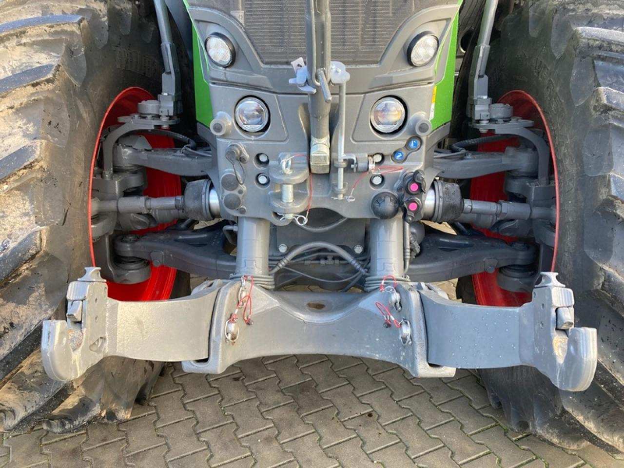 Fendt VARIO 939 - Traktor: 5 kép. Fendt VARIO 939 - Traktor: 5 kép.
