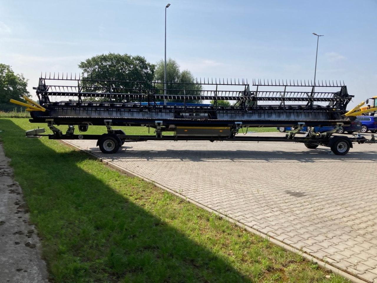 Geringhoff TRUFLEX RAZOR 40FT ZU FENDT IDEAL9 - Kombájn adapter: 3 kép. Geringhoff TRUFLEX RAZOR 40FT ZU FENDT IDEAL9 - Kombájn adapter: 3 kép.