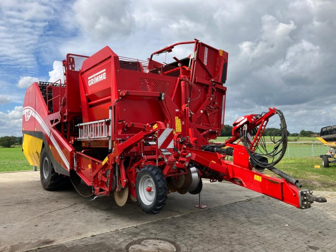 Grimme EVO 290 EASYSEP // 396 HA - Burgonyakombájn: 5 kép. Grimme EVO 290 EASYSEP // 396 HA - Burgonyakombájn: 5 kép.