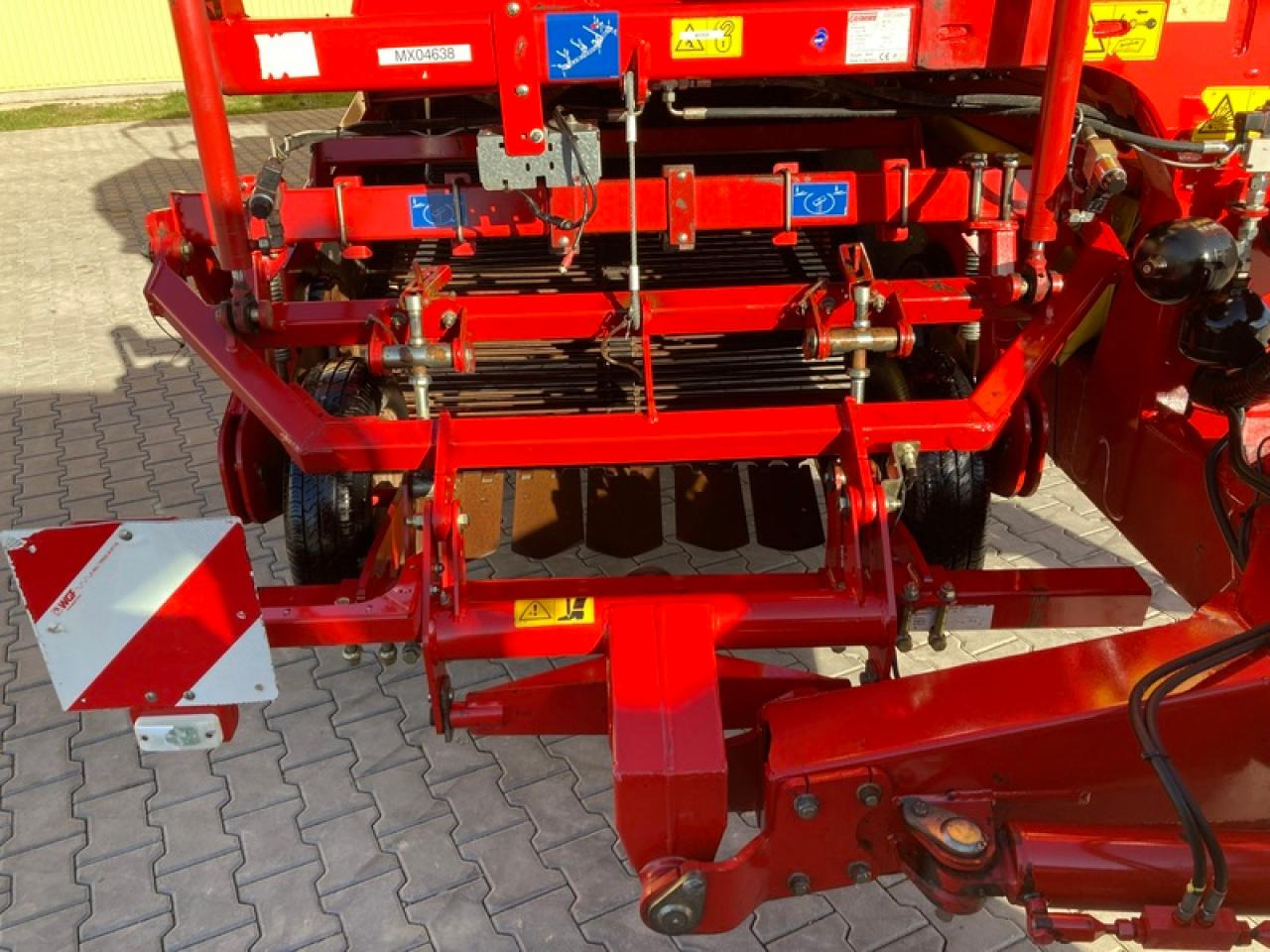 Grimme SE 150-60 NB XXL - Burgonyakombájn: 5 kép. Grimme SE 150-60 NB XXL - Burgonyakombájn: 5 kép.