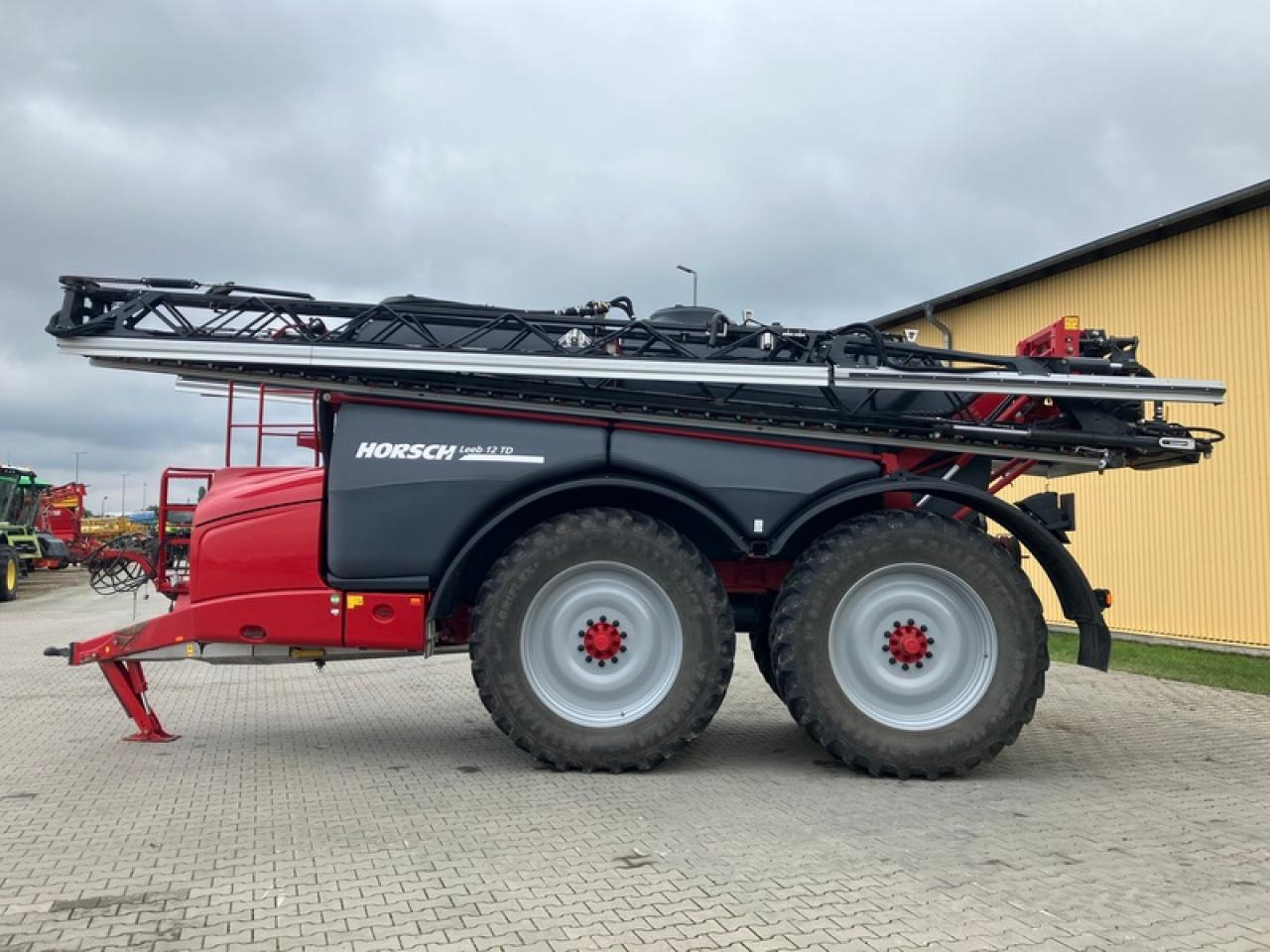 Horsch LEEB 12 TD CCS PRO + PWM!!! - Vontatott permetezők: 2 kép. Horsch LEEB 12 TD CCS PRO + PWM!!! - Vontatott permetezők: 2 kép.