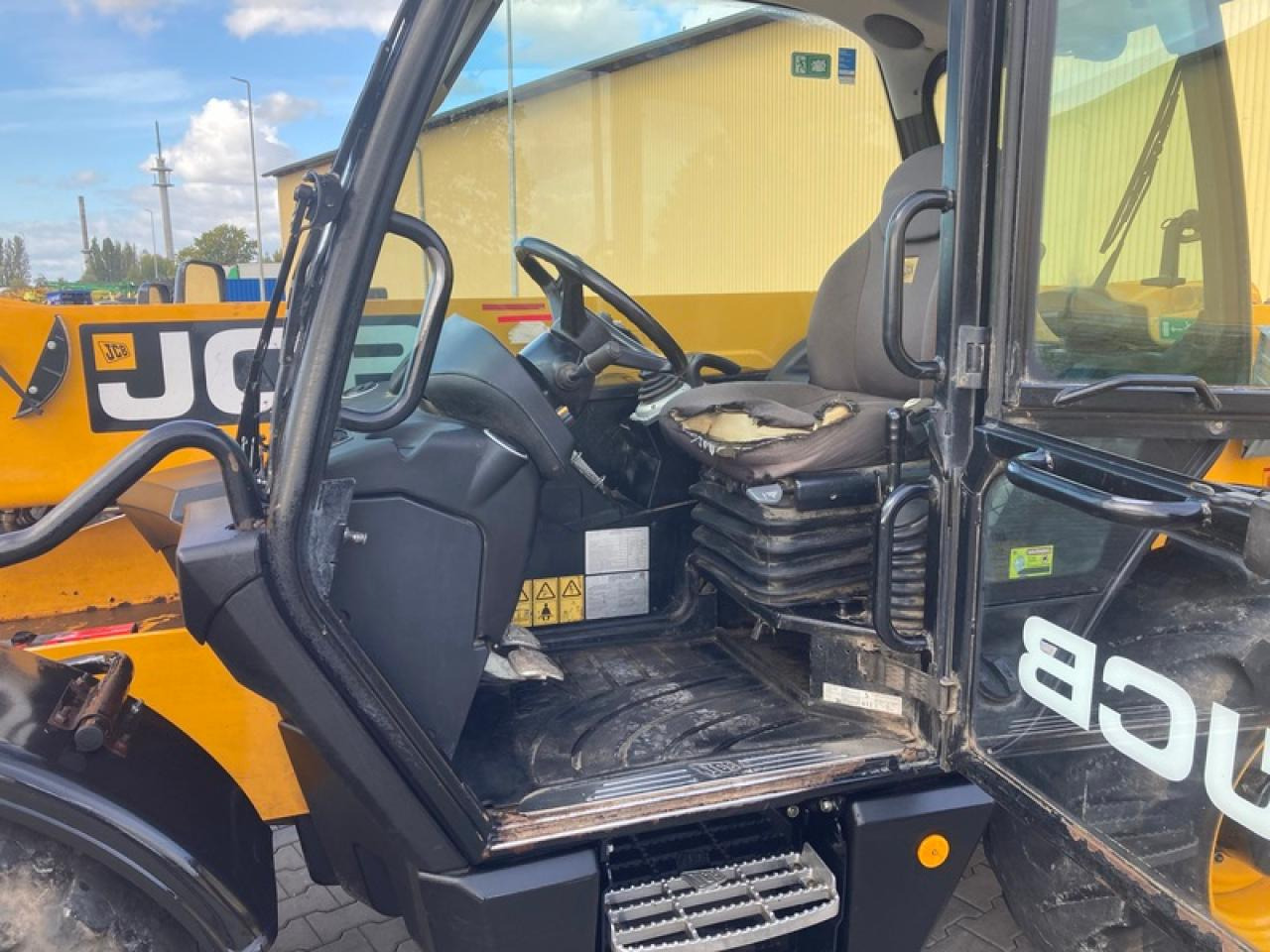 JCB 541-70 - Teleszkópos rakodó: 5 kép. JCB 541-70 - Teleszkópos rakodó: 5 kép.