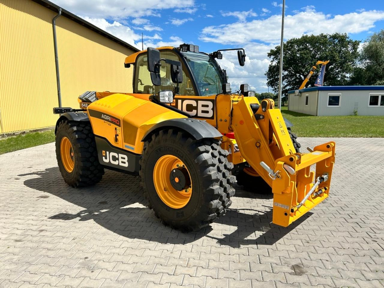 JCB 542-70 AGRI PRO - Teleszkópos rakodó: 5 kép. JCB 542-70 AGRI PRO - Teleszkópos rakodó: 5 kép.