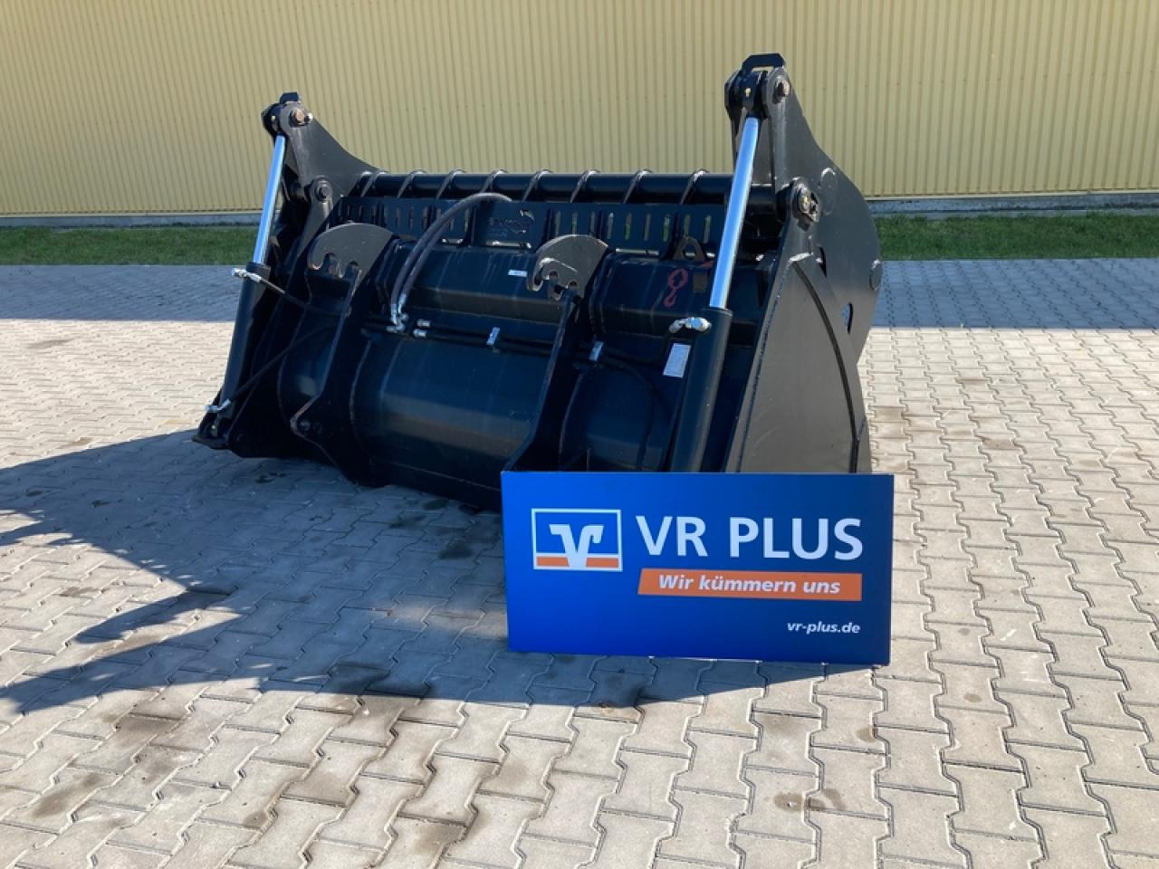 LSB SILAGEGREIFSCHAUFEL AKTION - Rakodókanál: 1 kép. LSB SILAGEGREIFSCHAUFEL AKTION - Rakodókanál: 1 kép.