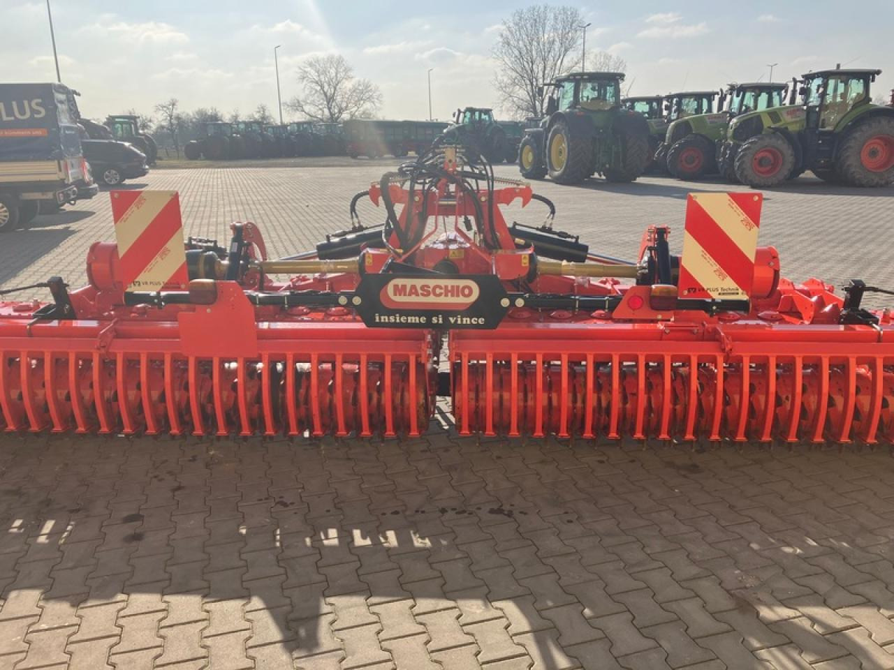 Maschio TORO RAPIDO PLUS 6000 - Forgóborona: 3 kép. Maschio TORO RAPIDO PLUS 6000 - Forgóborona: 3 kép.