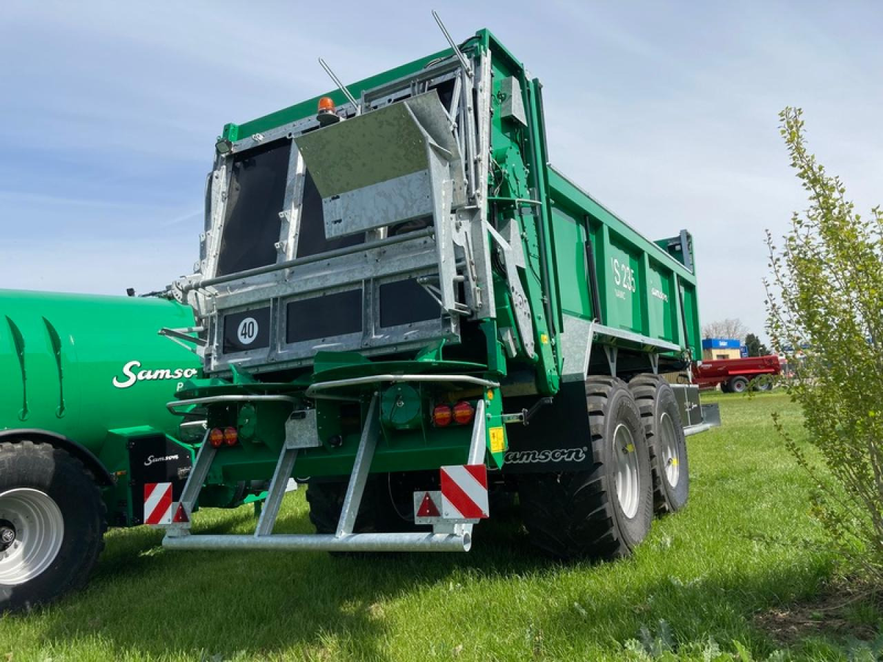 Samson US 235AKTION - Szervestrágyaszóró: 3 kép. Samson US 235AKTION - Szervestrágyaszóró: 3 kép.