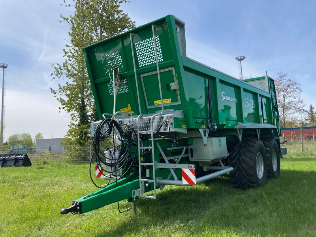 Samson US 235AKTION - Szervestrágyaszóró: 2 kép. Samson US 235AKTION - Szervestrágyaszóró: 2 kép.