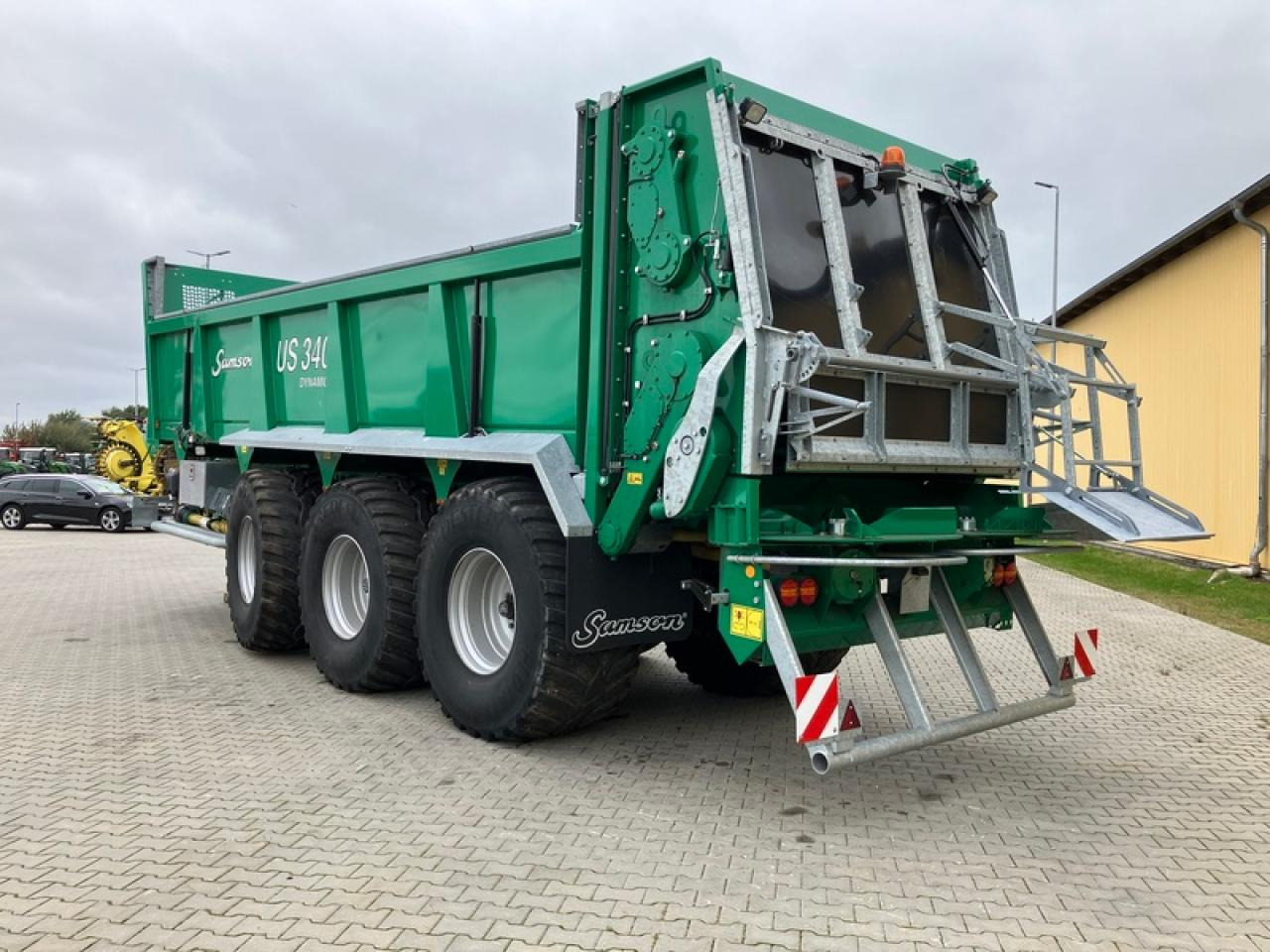 Samson US 340 WAAGE, AKTION - Szervestrágyaszóró: 2 kép. Samson US 340 WAAGE, AKTION - Szervestrágyaszóró: 2 kép.