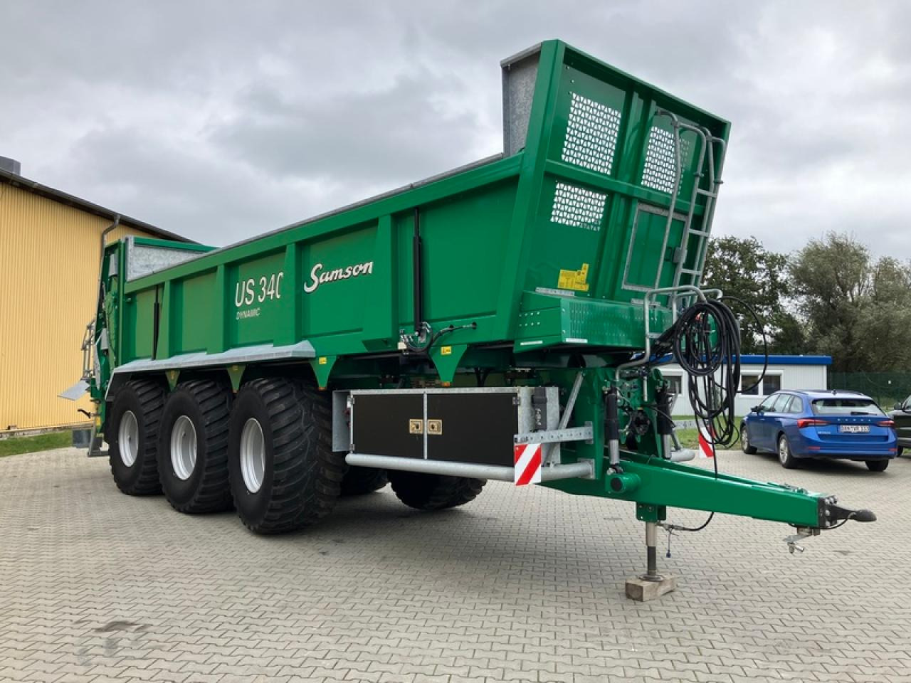 Samson US 340 WAAGE, AKTION - Szervestrágyaszóró: 4 kép. Samson US 340 WAAGE, AKTION - Szervestrágyaszóró: 4 kép.