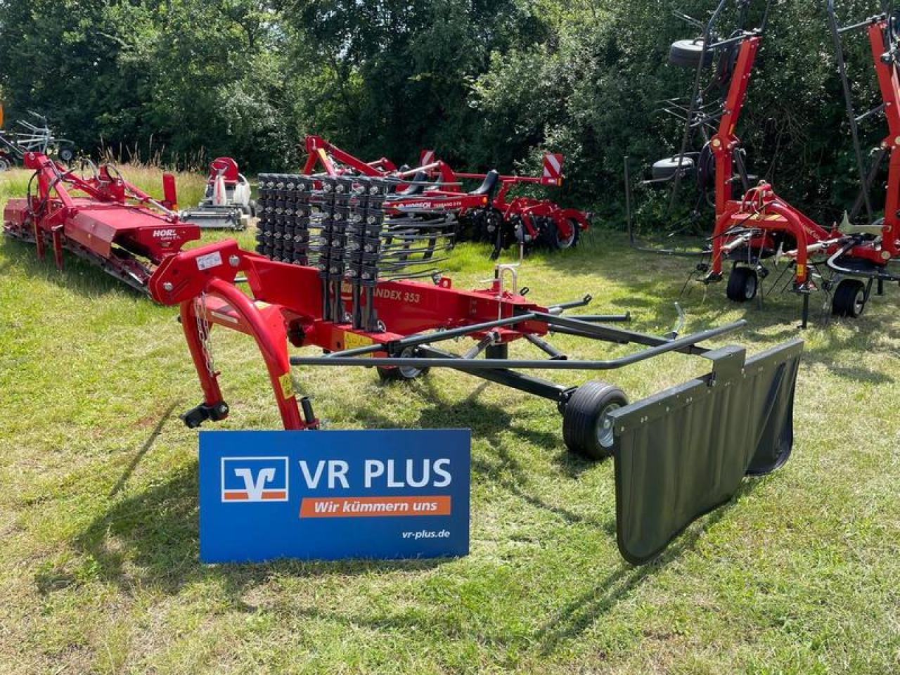 Vicon ANDEX 353 - Szénaforgató: 1 kép. Vicon ANDEX 353 - Szénaforgató: 1 kép.