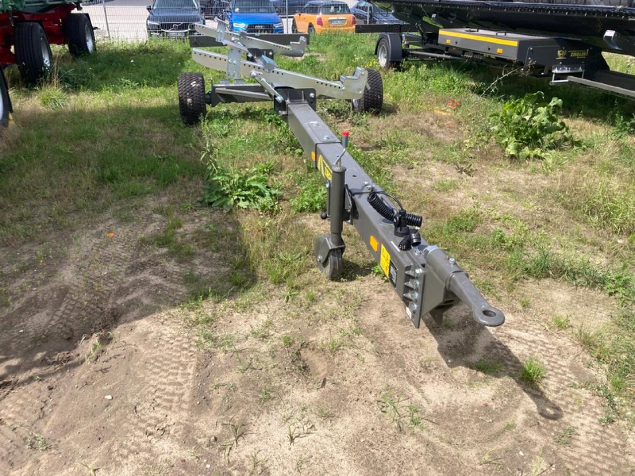 ZIEGLER SCHNEIDWERKSWAGEN AKTION - Kombájn adapter: 1 kép. ZIEGLER SCHNEIDWERKSWAGEN AKTION - Kombájn adapter: 1 kép.