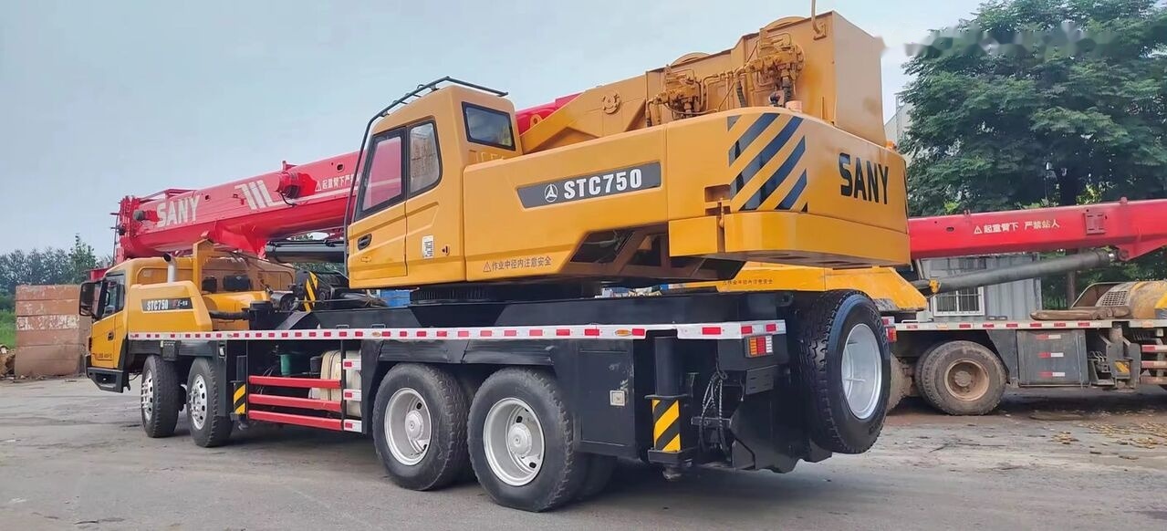 Palfinger Sany Factory Direct Sale of Used SANY 75 Ton High-Powerful Truck Cran - Autódaru: 3 kép. Palfinger Sany Factory Direct Sale of Used SANY 75 Ton High-Powerful Truck Cran - Autódaru: 3 kép.