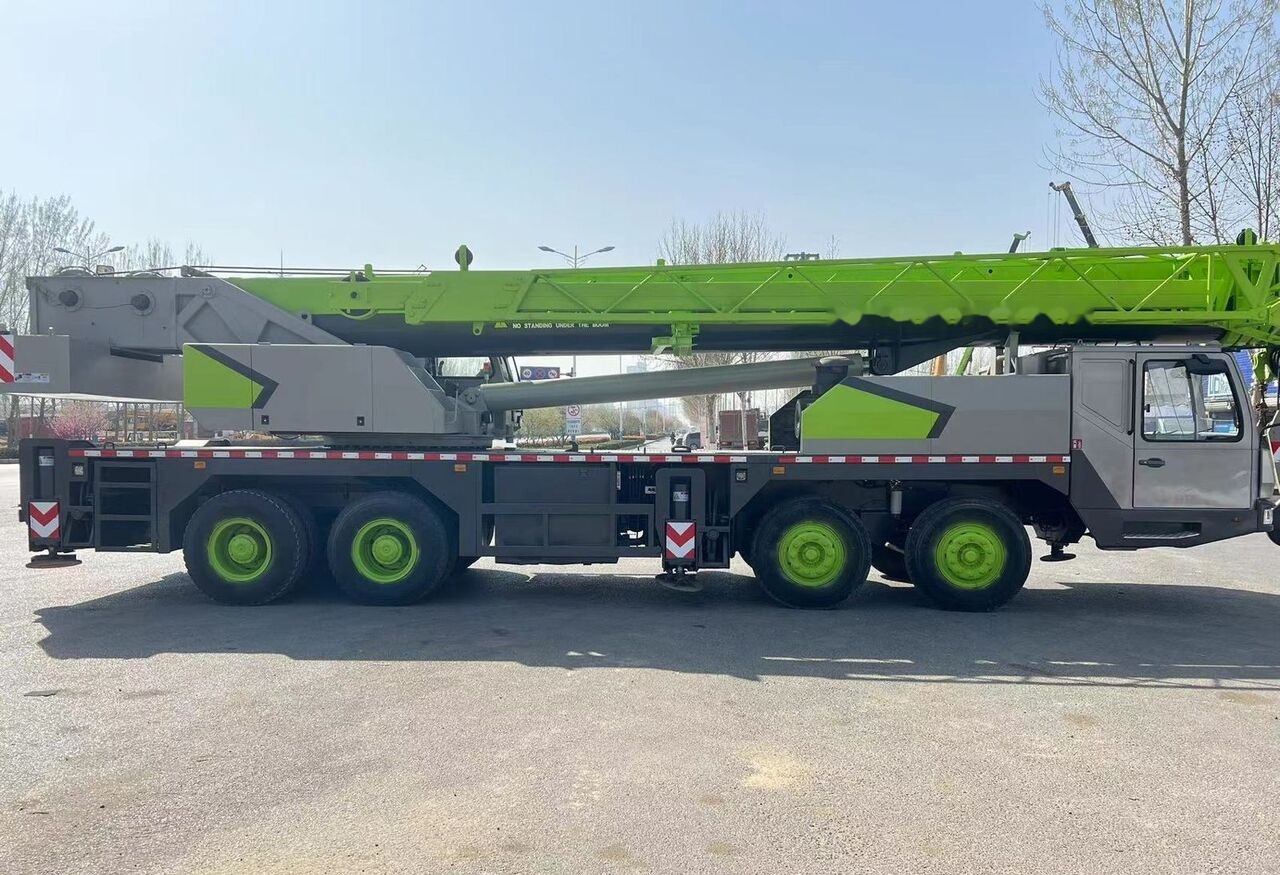 Zoomlion Second-hand Zoomlion ZTC500V 50 tons 70 tons 80 tons 100 tons tr - Autódaru: 1 kép. Zoomlion Second-hand Zoomlion ZTC500V 50 tons 70 tons 80 tons 100 tons tr - Autódaru: 1 kép.
