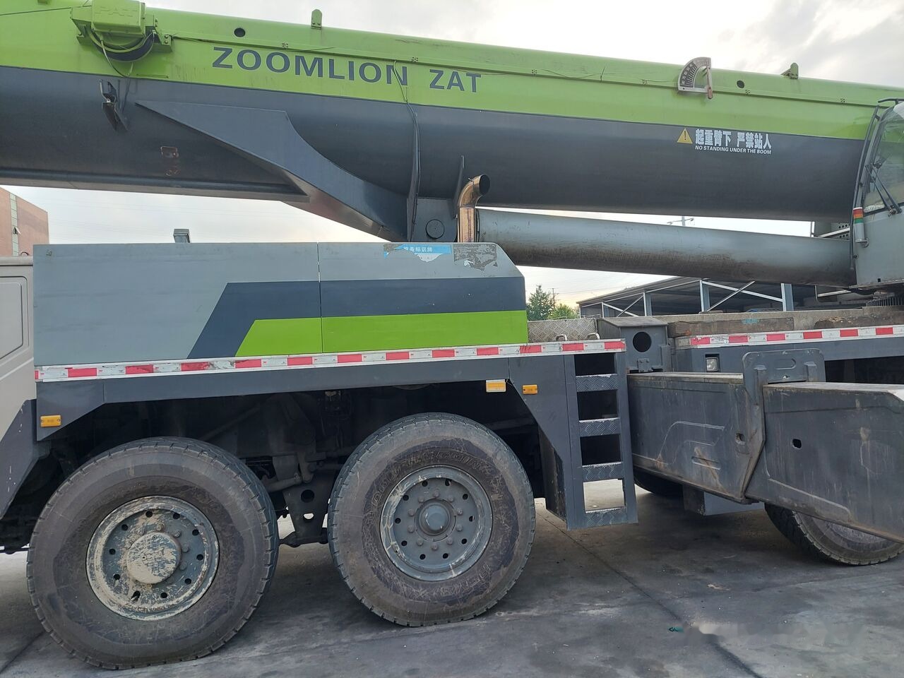 Autódaru Zoomlion ZAT2200V ZAT2600V 260 220 250 400: 8 kép.