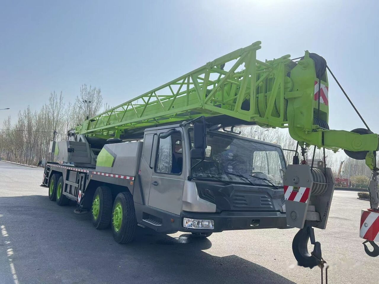 Zoomlion ZTC500V ZTC350 QY50D ZTC1000 50T 50ton - Autódaru: 3 kép. Zoomlion ZTC500V ZTC350 QY50D ZTC1000 50T 50ton - Autódaru: 3 kép.