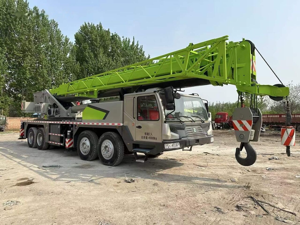 Zoomlion ZTC700V ZTC800V ZTC900V 50T 70T 80T 100T - Autódaru: 2 kép. Zoomlion ZTC700V ZTC800V ZTC900V 50T 70T 80T 100T - Autódaru: 2 kép.