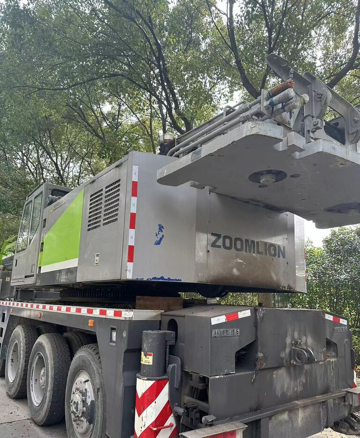 Zoomlion Zoomlion ZTC800V ZTV900V ZTC1000V ZTC110V 110 ton Zoomlion secon - Autódaru: 2 kép. Zoomlion Zoomlion ZTC800V ZTV900V ZTC1000V ZTC110V 110 ton Zoomlion secon - Autódaru: 2 kép.
