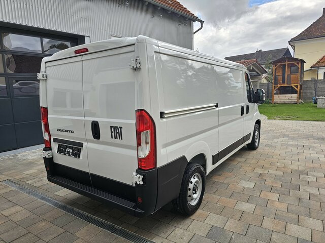 Kis furgon FIAT Ducato 120 L2H1 Premium Kabine + Visibility: 34 kép.