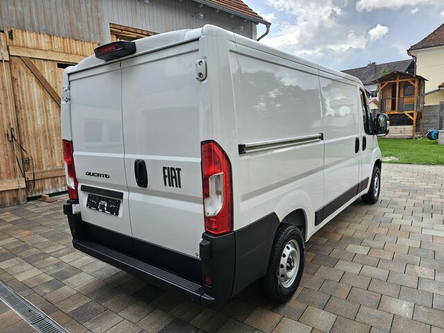 Kis furgon FIAT Ducato 30 120 Serie10-9.2 Modell 2025 L2H1 PDC: 34 kép.