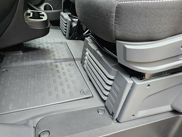 FIAT Ducato 30 120 Serie10-9.2 Modell 2025 L2H1 PDC - Kis furgon: 3 kép. FIAT Ducato 30 120 Serie10-9.2 Modell 2025 L2H1 PDC - Kis furgon: 3 kép.