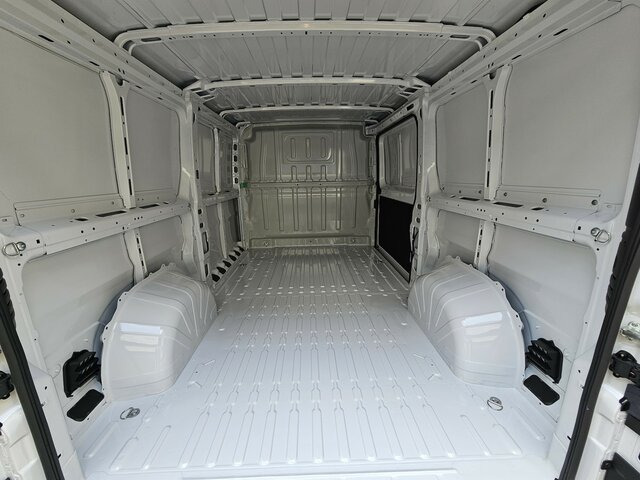 Kis furgon FIAT Ducato 30 120 Serie10-9.2 Modell 2025 L2H1 PDC: 27 kép.