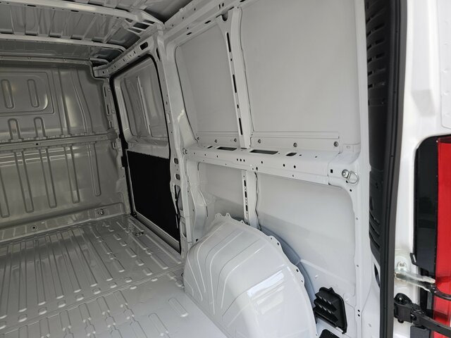 Kis furgon FIAT Ducato 30 120 Serie10-9.2 Modell 2025 L2H1 PDC: 26 kép.