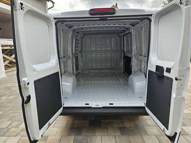 Kis furgon FIAT Ducato 30 120 Serie10-9.2 Modell 2025 L2H1 PDC: 37 kép.