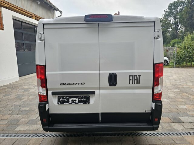 Új Furgon FIAT Ducato 35 140 Serie10-9.2 Modell 25 L2H1 sofort...: 22 kép. Új Furgon FIAT Ducato 35 140 Serie10-9.2 Modell 25 L2H1 sofort...: 22 kép.