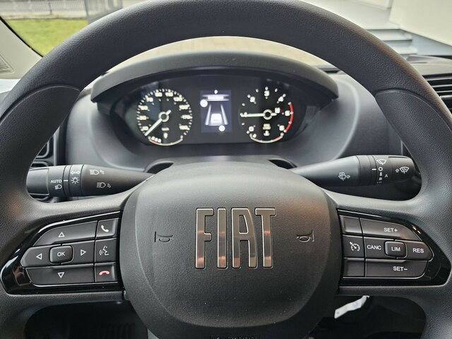 FIAT Ducato 35 Automatik L3H2 13m³ LED 260° CarPlay... - Furgon: 4 kép. FIAT Ducato 35 Automatik L3H2 13m³ LED 260° CarPlay... - Furgon: 4 kép.
