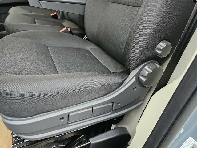 FIAT Ducato 35 Automatik L3H2 13m³ LED 260° CarPlay... - Furgon: 2 kép. FIAT Ducato 35 Automatik L3H2 13m³ LED 260° CarPlay... - Furgon: 2 kép.