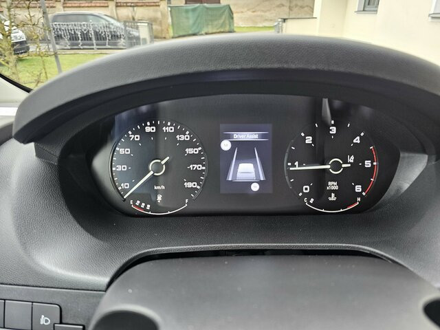 FIAT Ducato 35 L3H2 180PS 13m³ Voll-LED 260° CarPlay... - Furgon: 5 kép. FIAT Ducato 35 L3H2 180PS 13m³ Voll-LED 260° CarPlay... - Furgon: 5 kép.