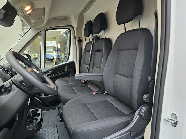 Furgon FIAT Ducato 35 MAXI 180 Serie10-9.2 Modell 2025 L2H2...: 40 kép.