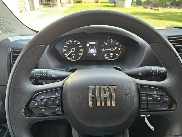 FIAT Ducato 35 MAXI L4H2 L5H2 140 Serie10 9.2 Safety - Furgon: 4 kép. FIAT Ducato 35 MAXI L4H2 L5H2 140 Serie10 9.2 Safety - Furgon: 4 kép.