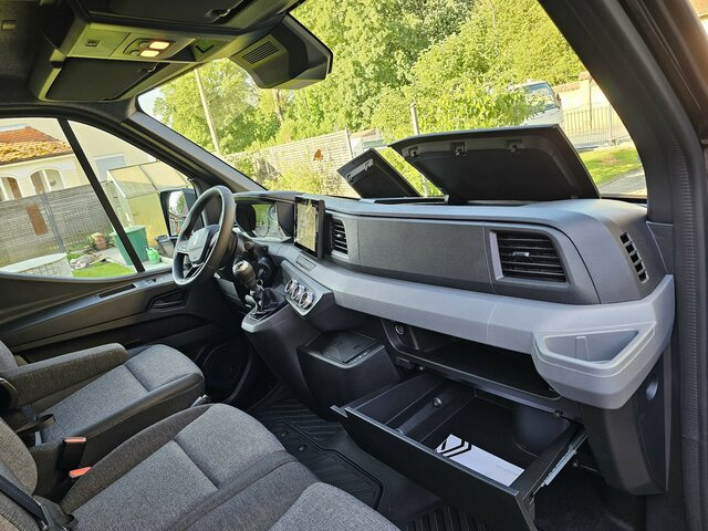 Új Furgon RENAULT Master L2H2 170 Neues Modell 10'' Navi Kamera: 24 kép.