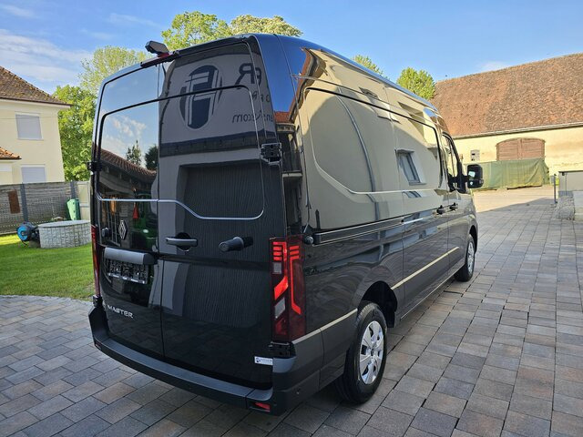 Új Furgon RENAULT Master L2H2 170 Neues Modell 10'' Navi Kamera: 34 kép.
