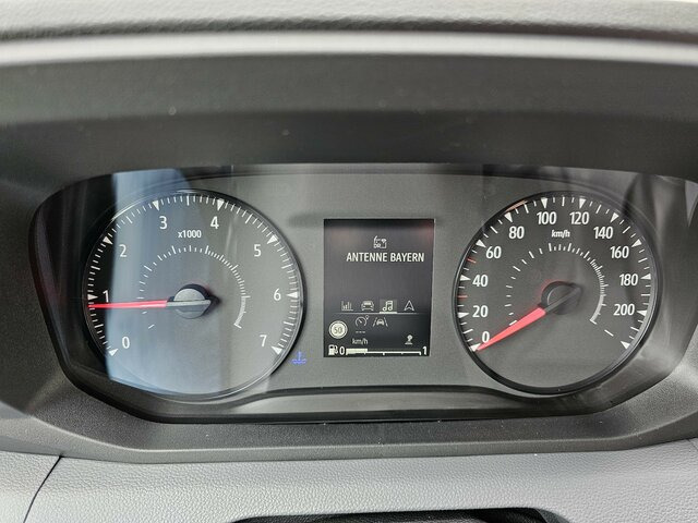 RENAULT Master L2H2 170 Neues Modell 10'' Navi Kamera - Furgon: 4 kép. RENAULT Master L2H2 170 Neues Modell 10'' Navi Kamera - Furgon: 4 kép.