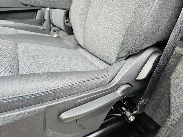 RENAULT Master L2H2 170 Neues Modell 10'' Navi Kamera - Furgon: 2 kép. RENAULT Master L2H2 170 Neues Modell 10'' Navi Kamera - Furgon: 2 kép.