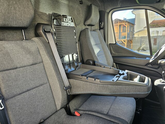 Új Furgon RENAULT Master L3H2 170 Neues Modell 10'' Navi Kamera...: 21 kép. Új Furgon RENAULT Master L3H2 170 Neues Modell 10'' Navi Kamera...: 21 kép.