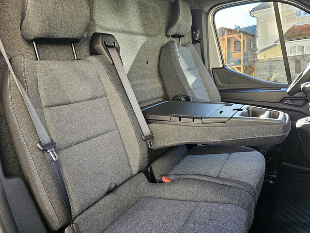 Új Furgon RENAULT Master L3H2 170 Neues Modell 10'' Navi Kamera...: 20 kép. Új Furgon RENAULT Master L3H2 170 Neues Modell 10'' Navi Kamera...: 20 kép.