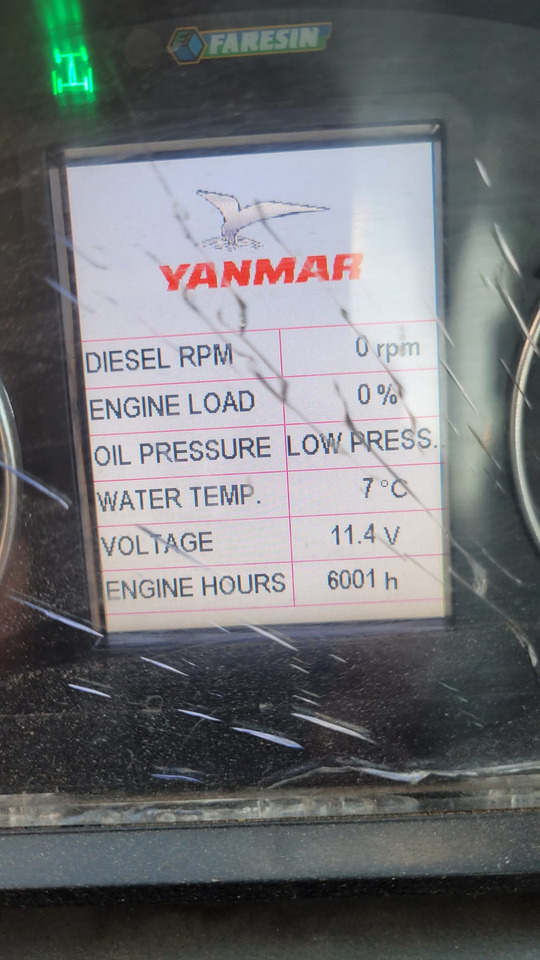 Faresin FH6.26 - Teleszkópos rakodó: 3 kép. Faresin FH6.26 - Teleszkópos rakodó: 3 kép.