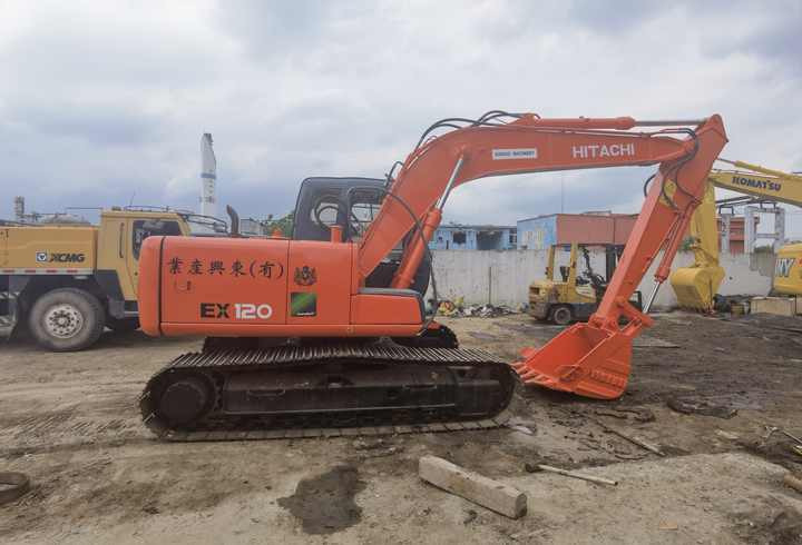 12ton hitachi ex120-5 excavator for sale used crawler digger machine SECOND HAND hitachi ex120-5 excavator for sale - Lánctalpas kotró: 3 kép. 12ton hitachi ex120-5 excavator for sale used crawler digger machine SECOND HAND hitachi ex120-5 excavator for sale - Lánctalpas kotró: 3 kép.