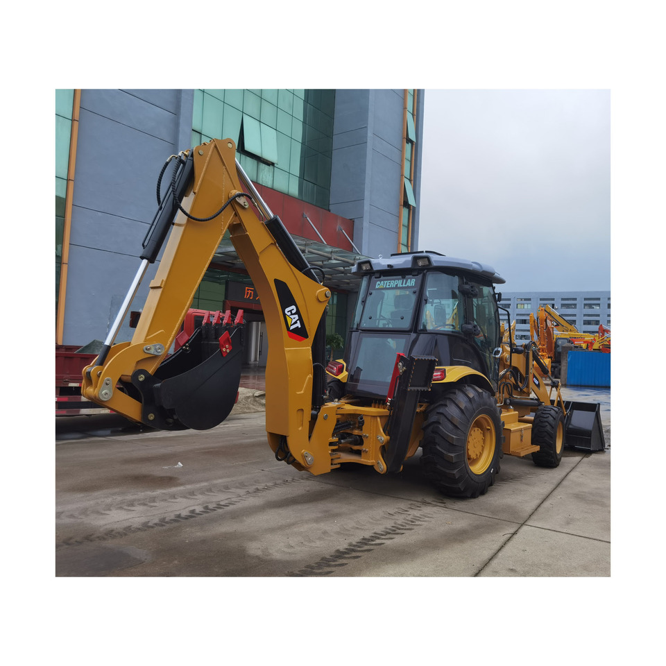 CAT 420F Backhoe Loader - Kotrórakodó: 1 kép. CAT 420F Backhoe Loader - Kotrórakodó: 1 kép.