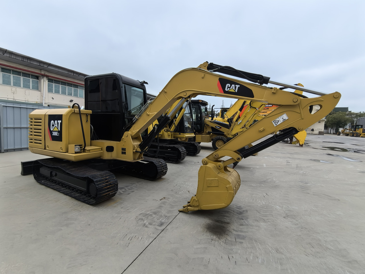 Minikotró CATERPILLAR CAT 306E2 TRACKED EXCAVATOR: 6 kép.