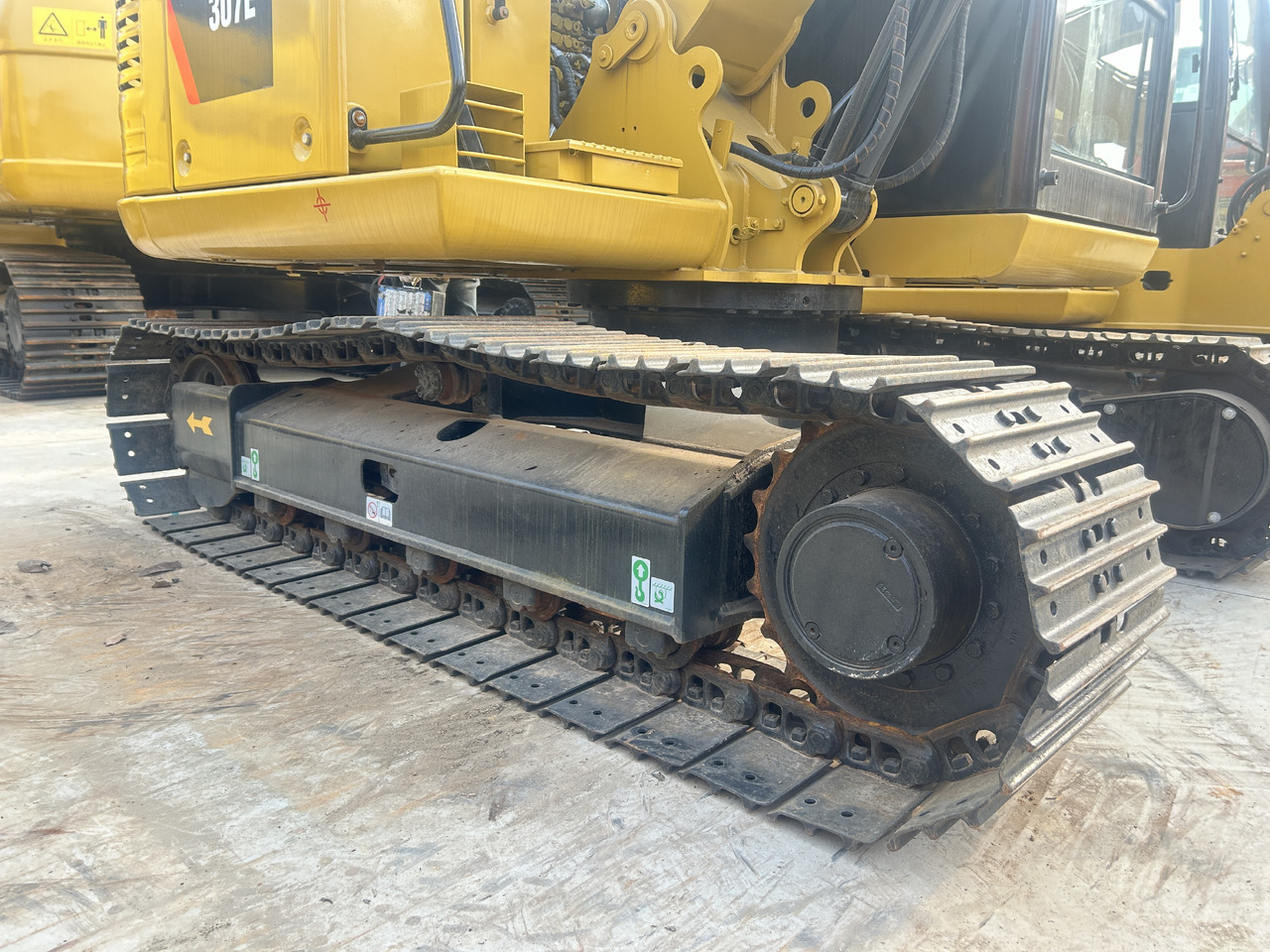 Cat 307E Excavator - Lánctalpas kotró: 5 kép. Cat 307E Excavator - Lánctalpas kotró: 5 kép.