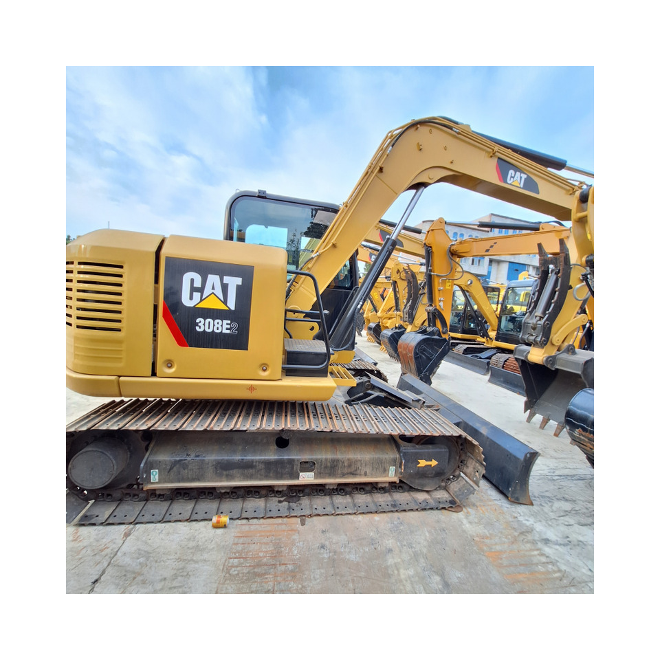 Cat 308e2 Excavator - Lánctalpas kotró: 1 kép. Cat 308e2 Excavator - Lánctalpas kotró: 1 kép.
