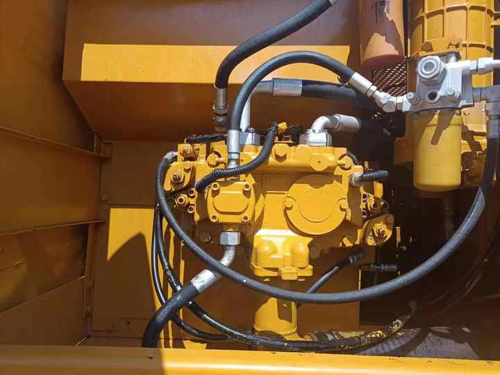 Construction Machinery CAT 320cl Hydraulic Crawler Excavator cat used 320cl excavator for sale - Lánctalpas kotró: 5 kép. Construction Machinery CAT 320cl Hydraulic Crawler Excavator cat used 320cl excavator for sale - Lánctalpas kotró: 5 kép.