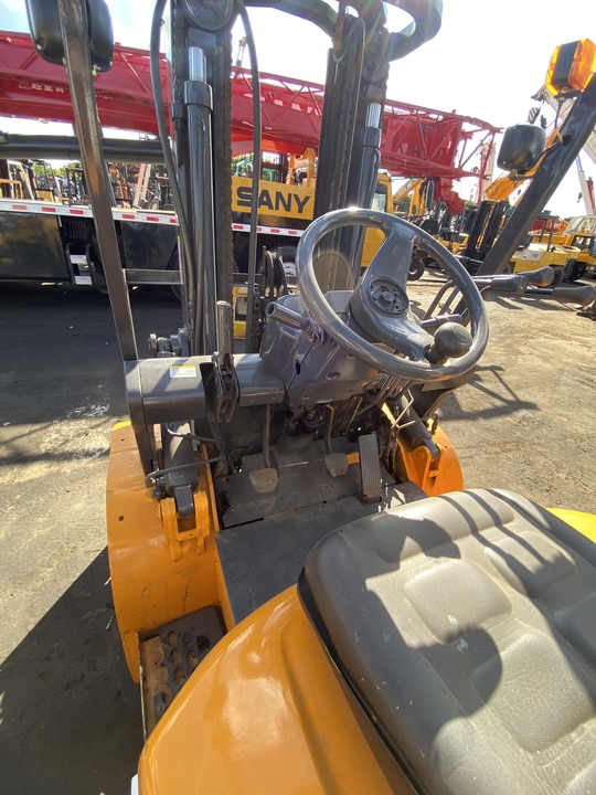 High Performance TCM 3ton Forklift second hand TCM FD30 forklift for sale in shanghai - Dízel targonca: 4 kép. High Performance TCM 3ton Forklift second hand TCM FD30 forklift for sale in shanghai - Dízel targonca: 4 kép.