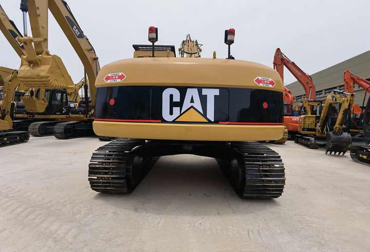 High quality low price used CAT320CL excavator second hand hydraulic crawler excavator CAT 320CL used digger for sale - Lánctalpas kotró: 2 kép. High quality low price used CAT320CL excavator second hand hydraulic crawler excavator CAT 320CL used digger for sale - Lánctalpas kotró: 2 kép.