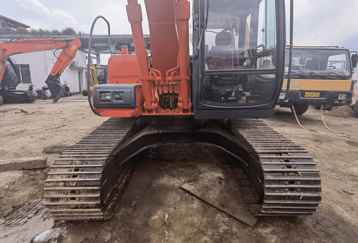 Hitachi ZX120-6 ZX120-5A ZX130 ZX120-5 EX120-5 excavator machinery used hitachi ex120-5 excavator for sale - Lánctalpas kotró: 4 kép. Hitachi ZX120-6 ZX120-5A ZX130 ZX120-5 EX120-5 excavator machinery used hitachi ex120-5 excavator for sale - Lánctalpas kotró: 4 kép.