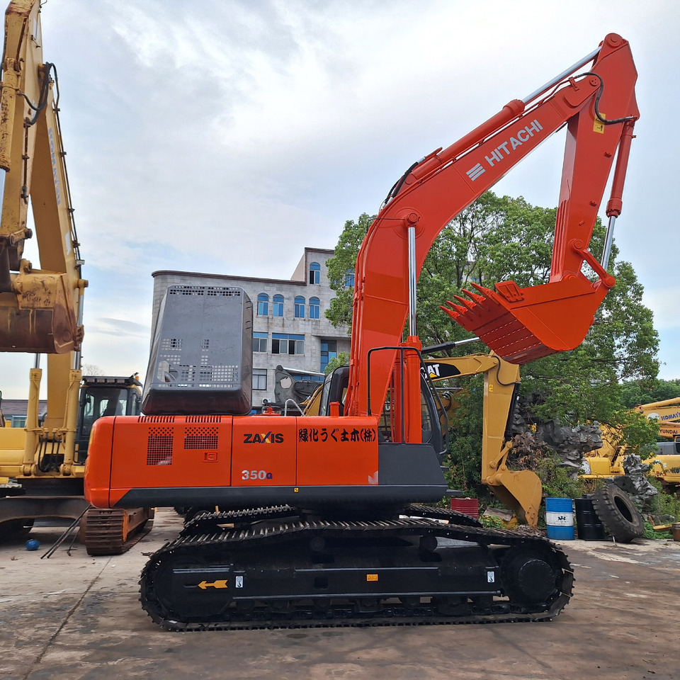 Hitachi ZX350G Excavator - Lánctalpas kotró: 1 kép. Hitachi ZX350G Excavator - Lánctalpas kotró: 1 kép.